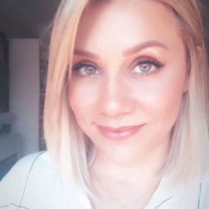 Meet your Posher, Desiree